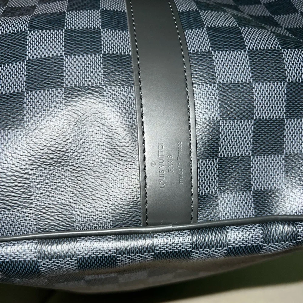 LIKE NEW Louis Vuitton ✩ Keepall Bandoulière 55 in Damier Graphite